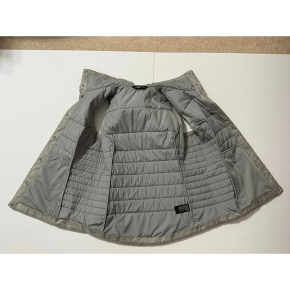 The North Face Gray Herringbone Puffer Vest, Size L - Picture 4 of 8